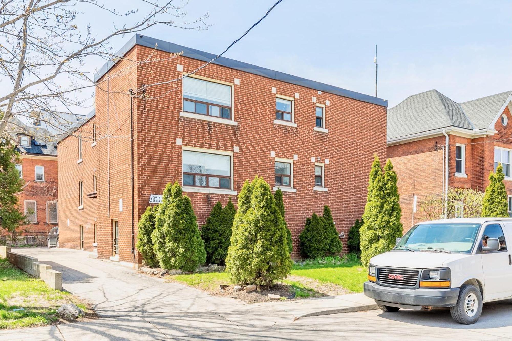 Modern Apartment In Corktown Hamilton Sleeps 4 Exterior foto